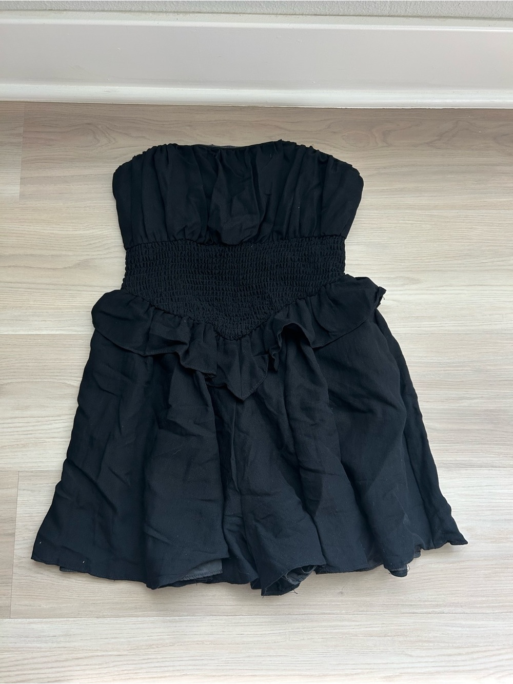 DO+BE Strapless Black Ruffle Smocked Waist Romper